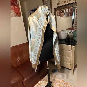 BEAUTIFUL 🤩 AND GORGEOUS WOMEN’S SUPER SOFT AND SILK BLUE AND GOLD COLOR…